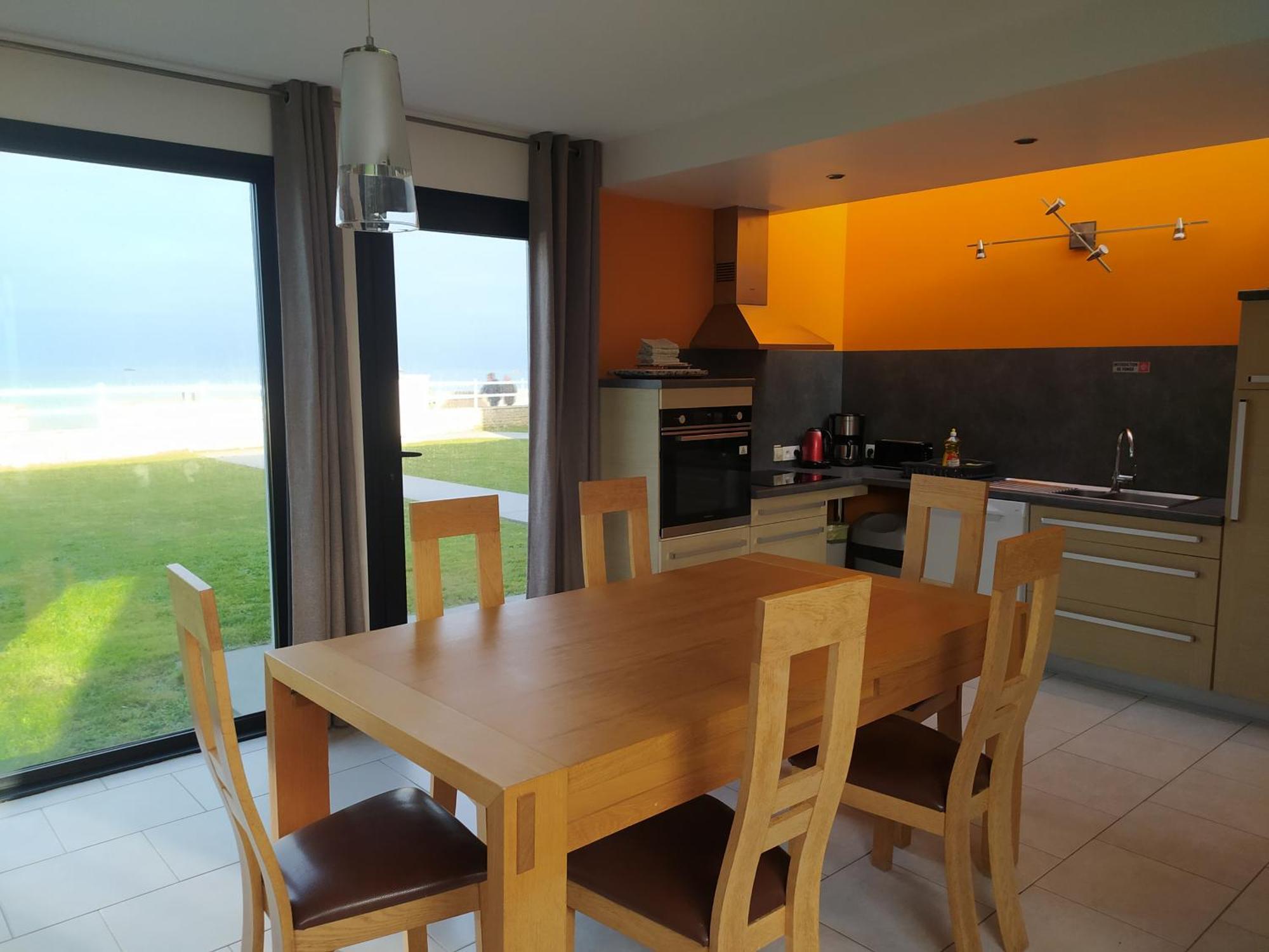 Gites " Arromanches" Ou "Bord De Mer Pmr" 2 Chambres En Front De Mer A Asnelles , 3Km D'Arromanches, 10Km De Bayeux ภายนอก รูปภาพ